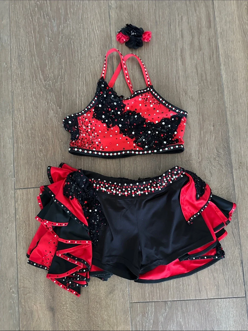 Suprnown Red & Black Sequined Two-Piece Dance /Halloween Costume.